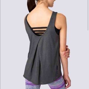 Ivivva, Flow to the top workout shirt, Black
